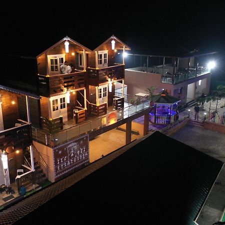 Coastal Bay Inn Alībāg Exteriör bild